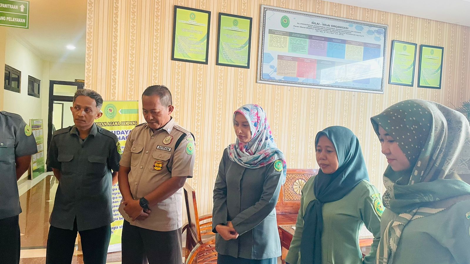 Briefing_Kebersihan_Keamanan_Loby_2