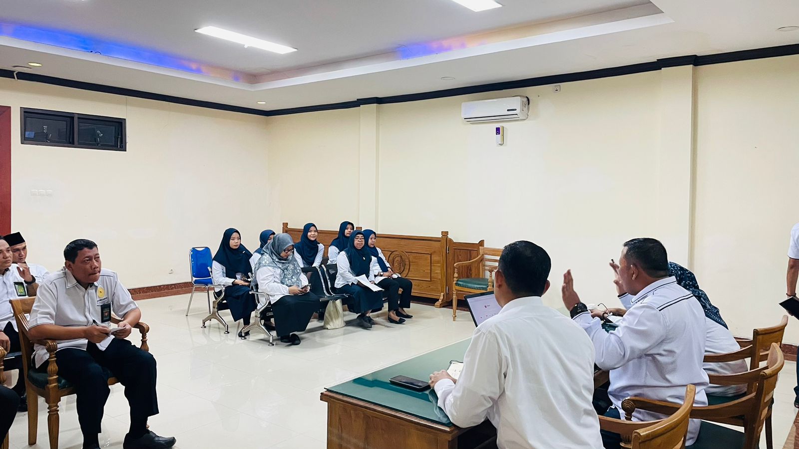 WhatsApp_Image_2023-11-27_at_08.15.02