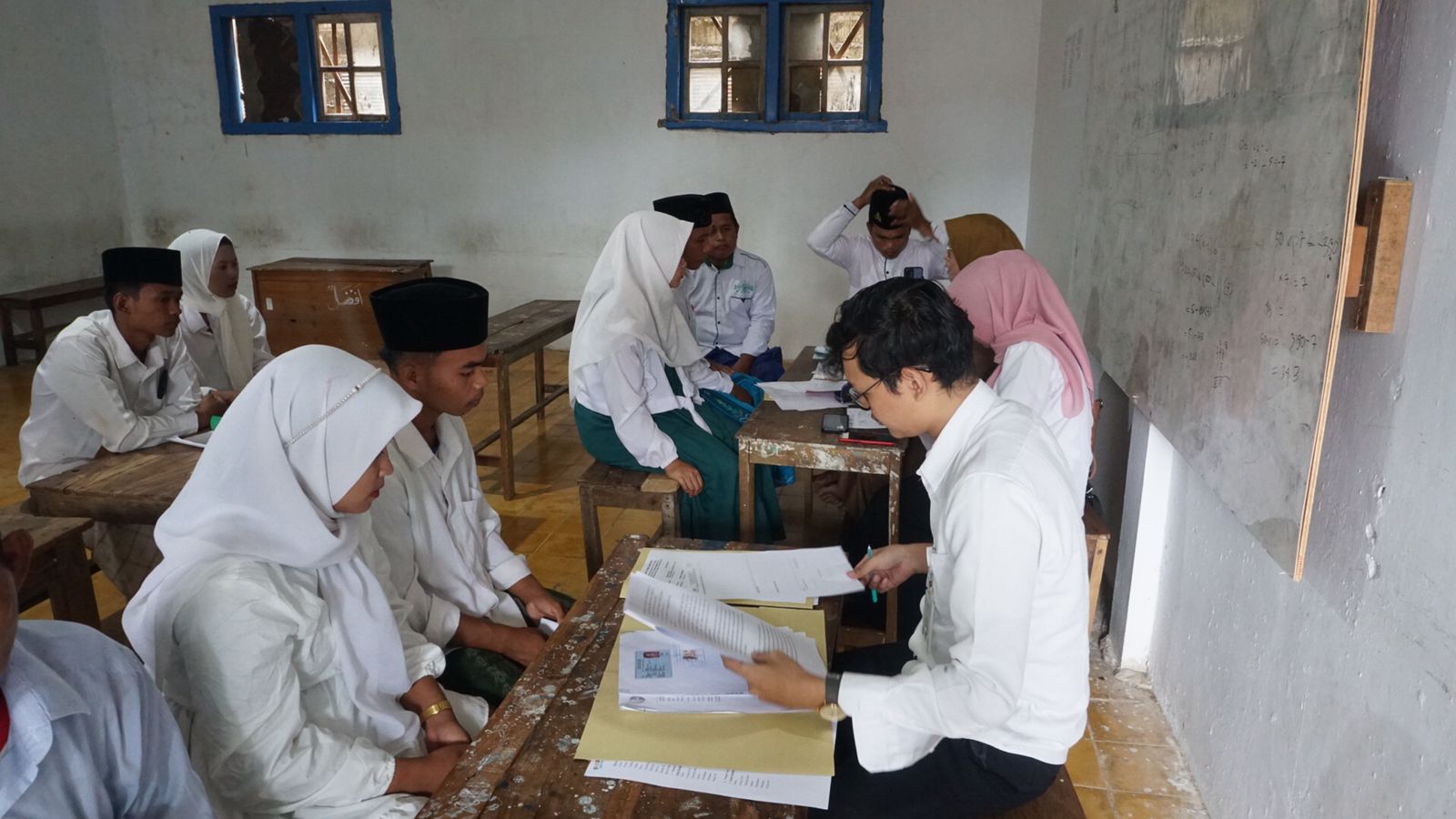 WhatsApp_Image_2023-11-28_at_15.47.44